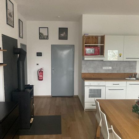Kuk Racice Apartment ภายนอก รูปภาพ